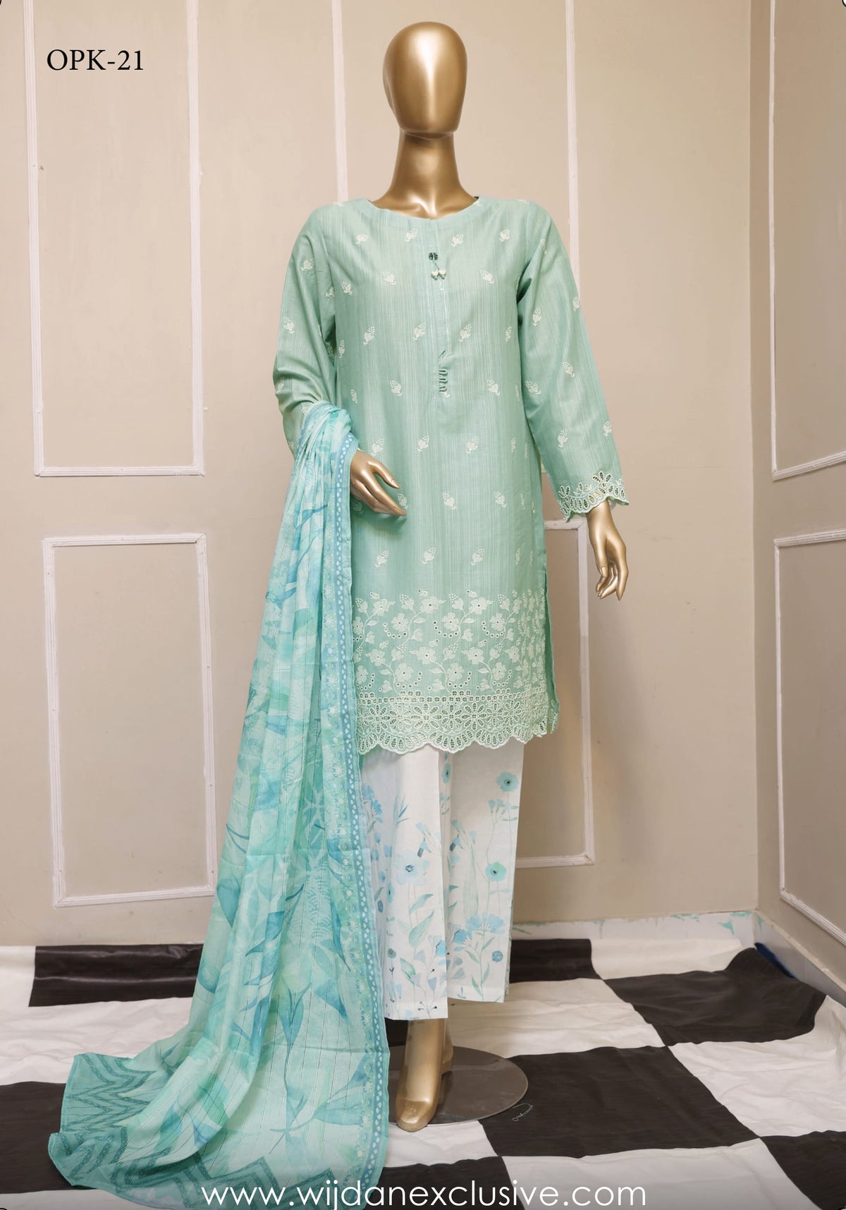 HZ Oriental Printkari Bana Dora Embroidered Lawn Collection'25 D-06