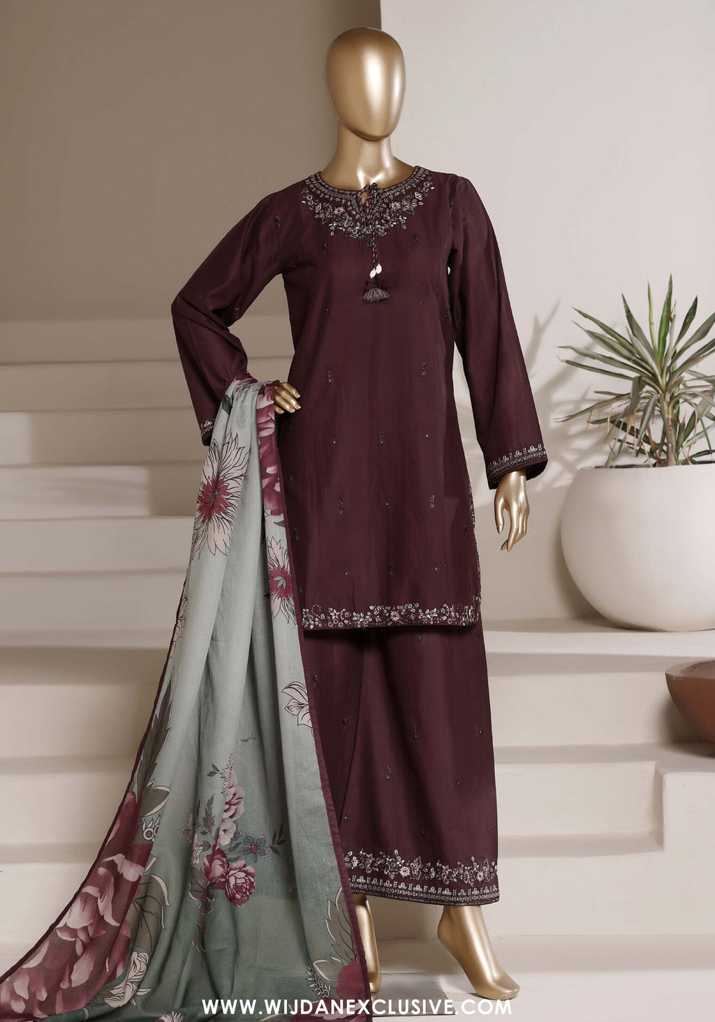 Eclair by Sadabahar | Stitched 3pc Embroidered Lawn Collection - 2026 (D-06)