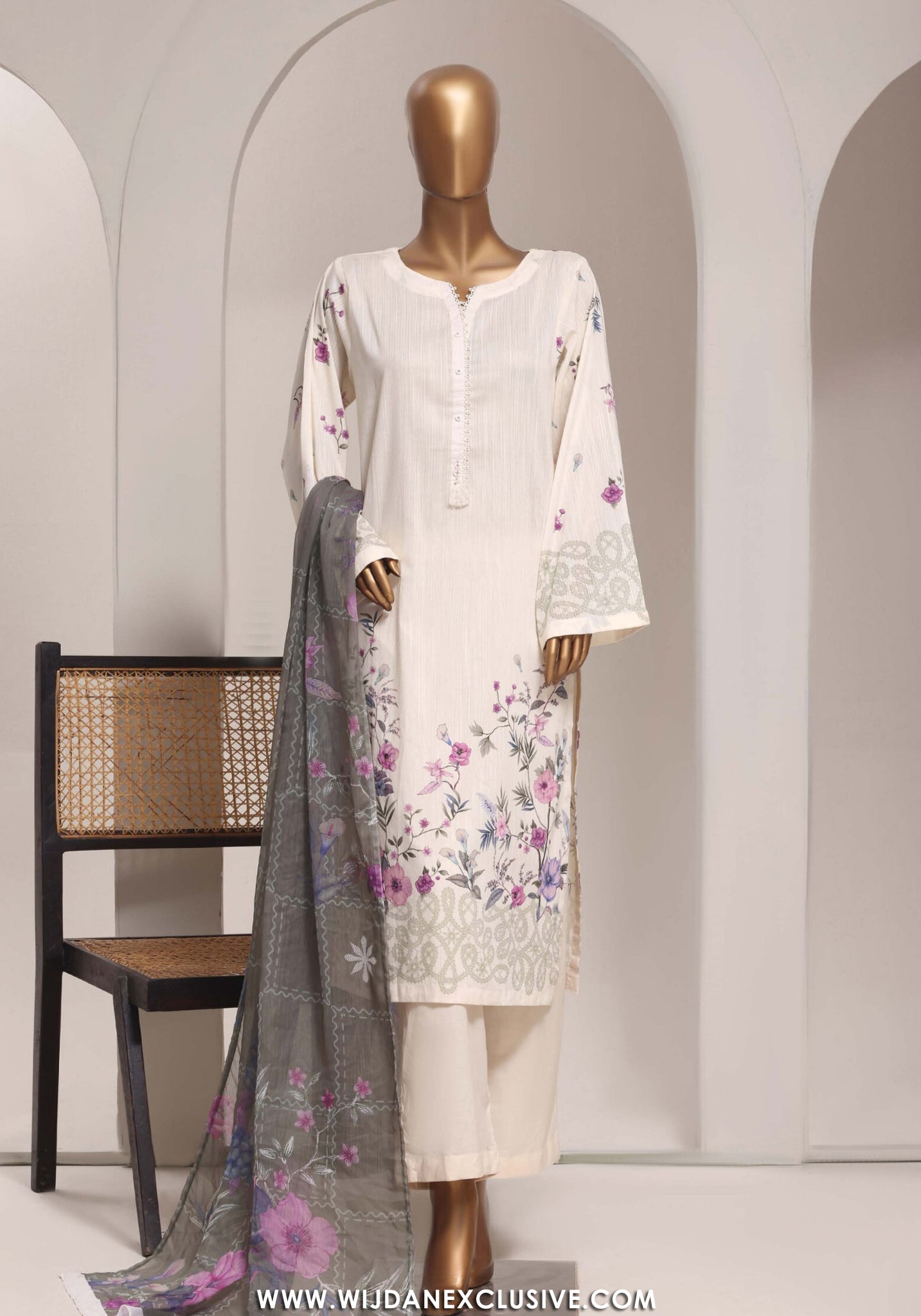 Sadabahar Stitched Printed Lawn Vol-11 Collection – 2026 (D-06)