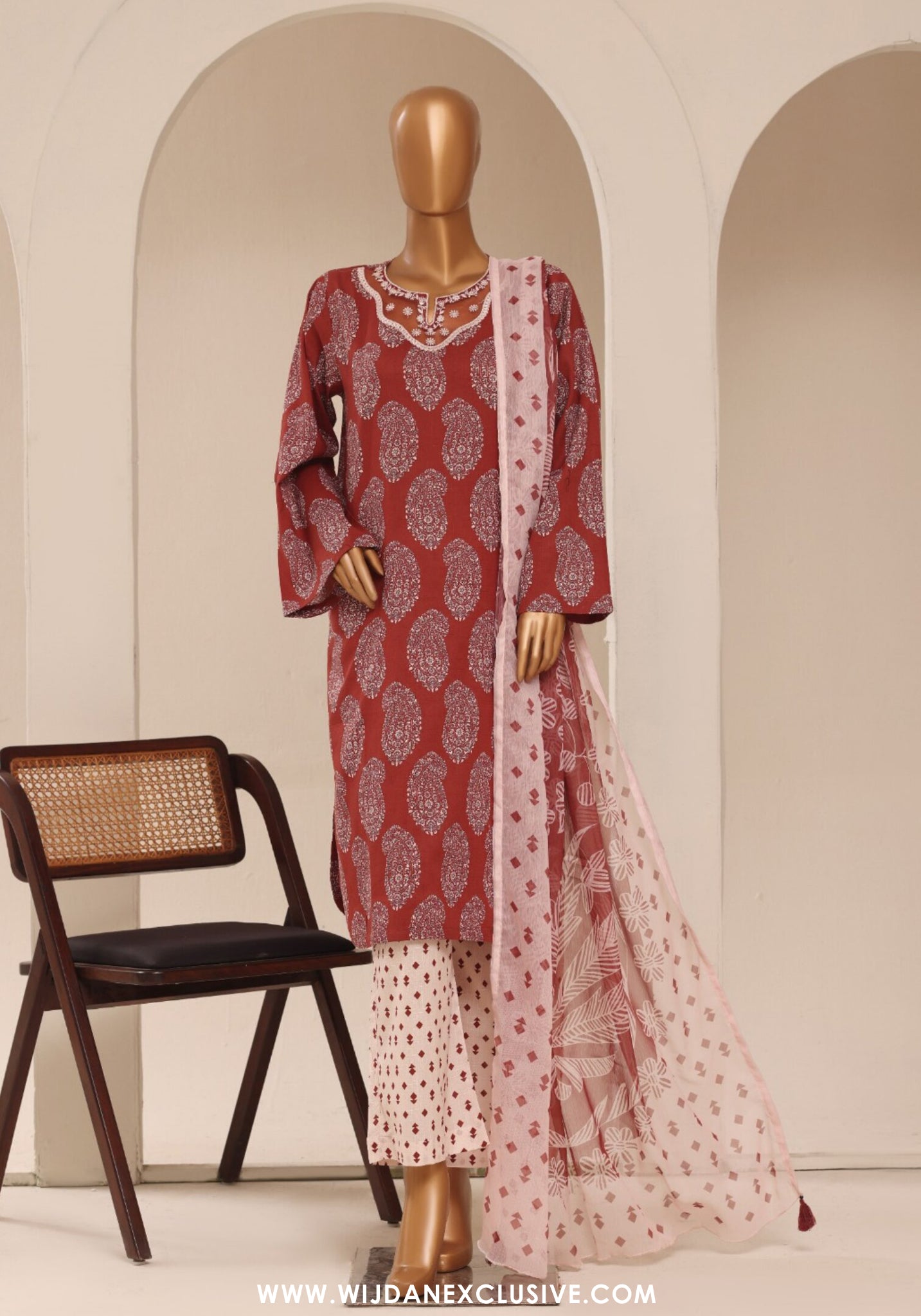 Sadabahar Cutwork Stitched 3pc Lawn Collection - 2026 (D-06)