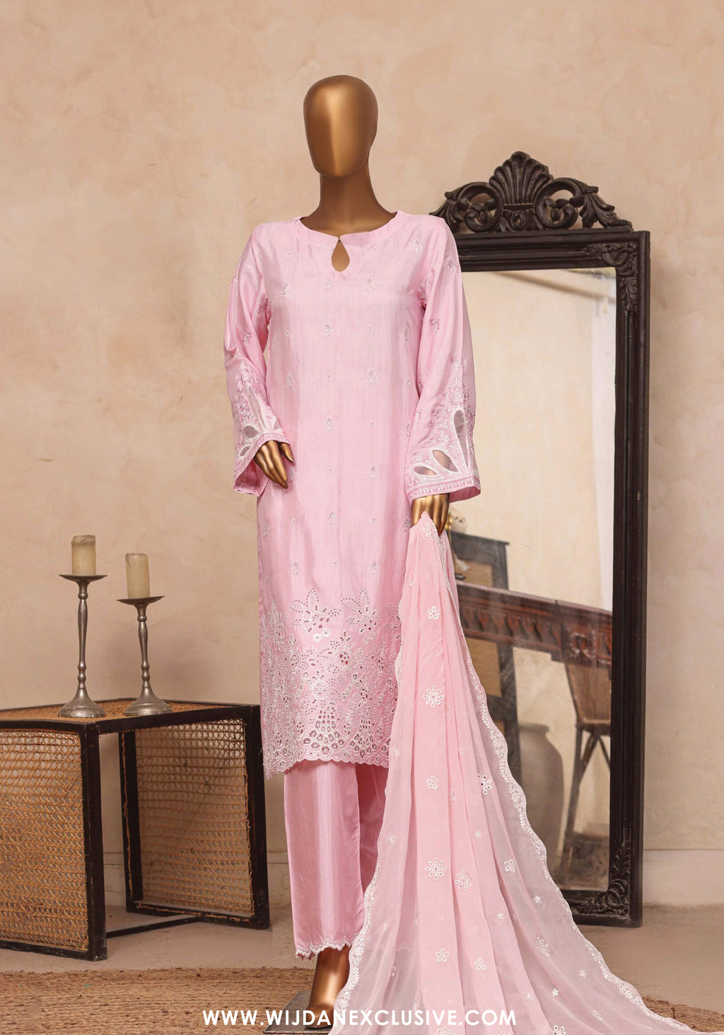 HZ Majestic Stitched 3pc Embroidered Silk Collection - 2026 (D-06)