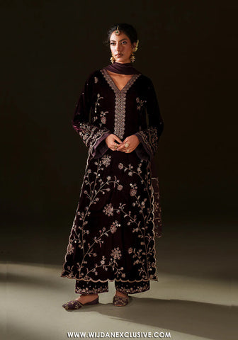 Iznik Unstitched Embroidered Formal Velvet Edit - 2025 IV-70