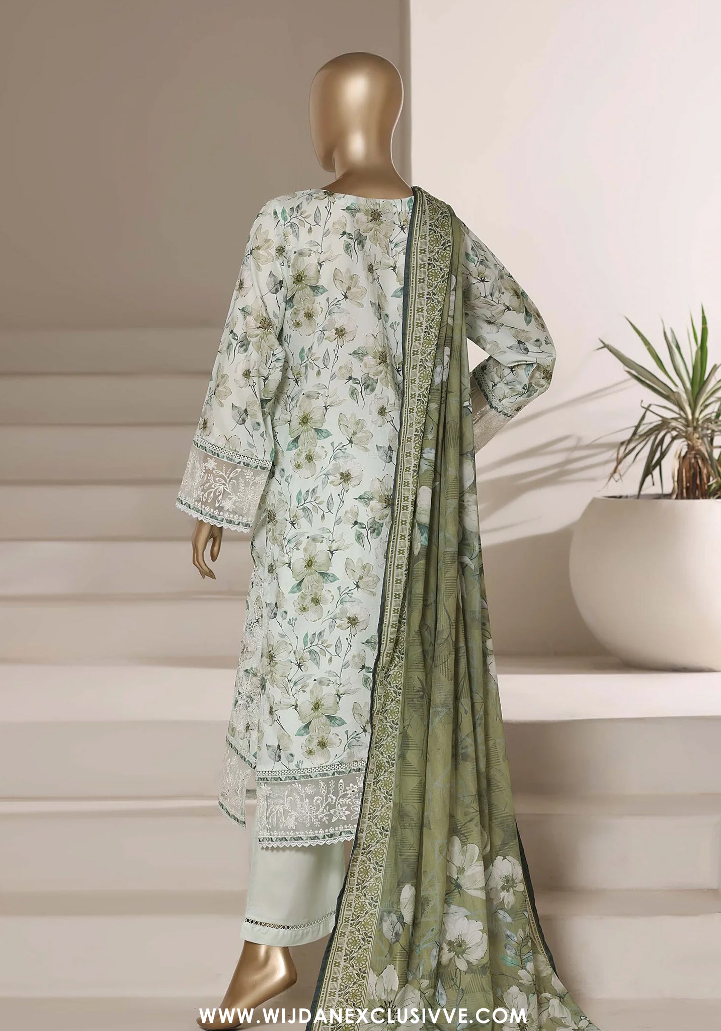 Amyrah by Sadabahar | Stitched Embroidered Festive Vol-I Collection - 2026 (D-06)