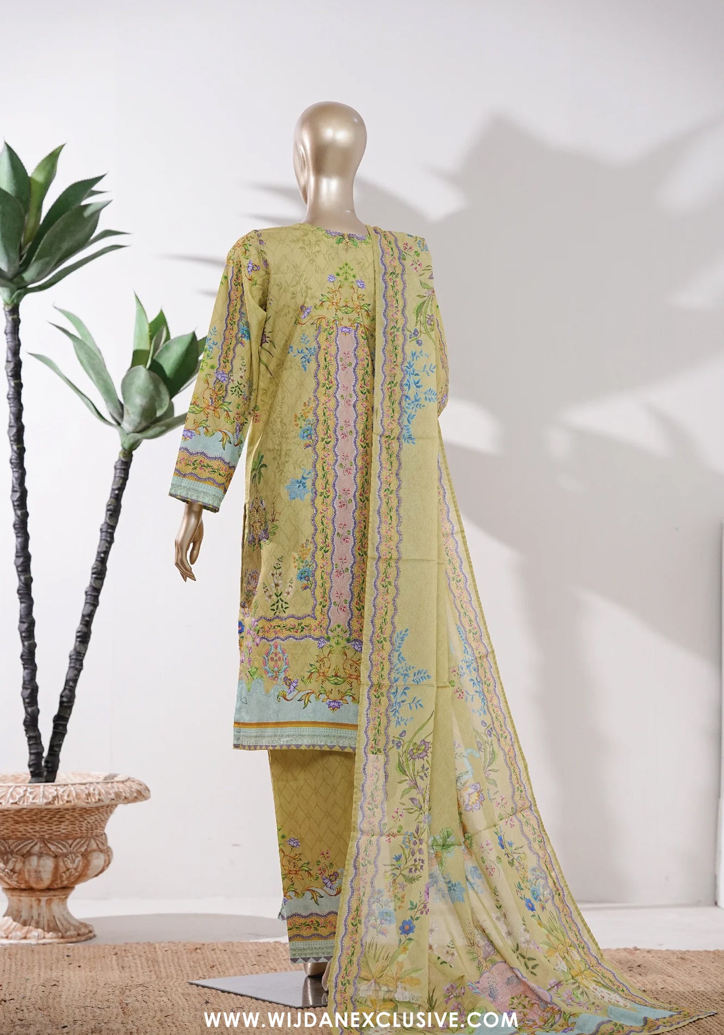 Bin Saeed Stitched Exclusive Printed Lawn Vol-07 Collection – 2026 (D-06)