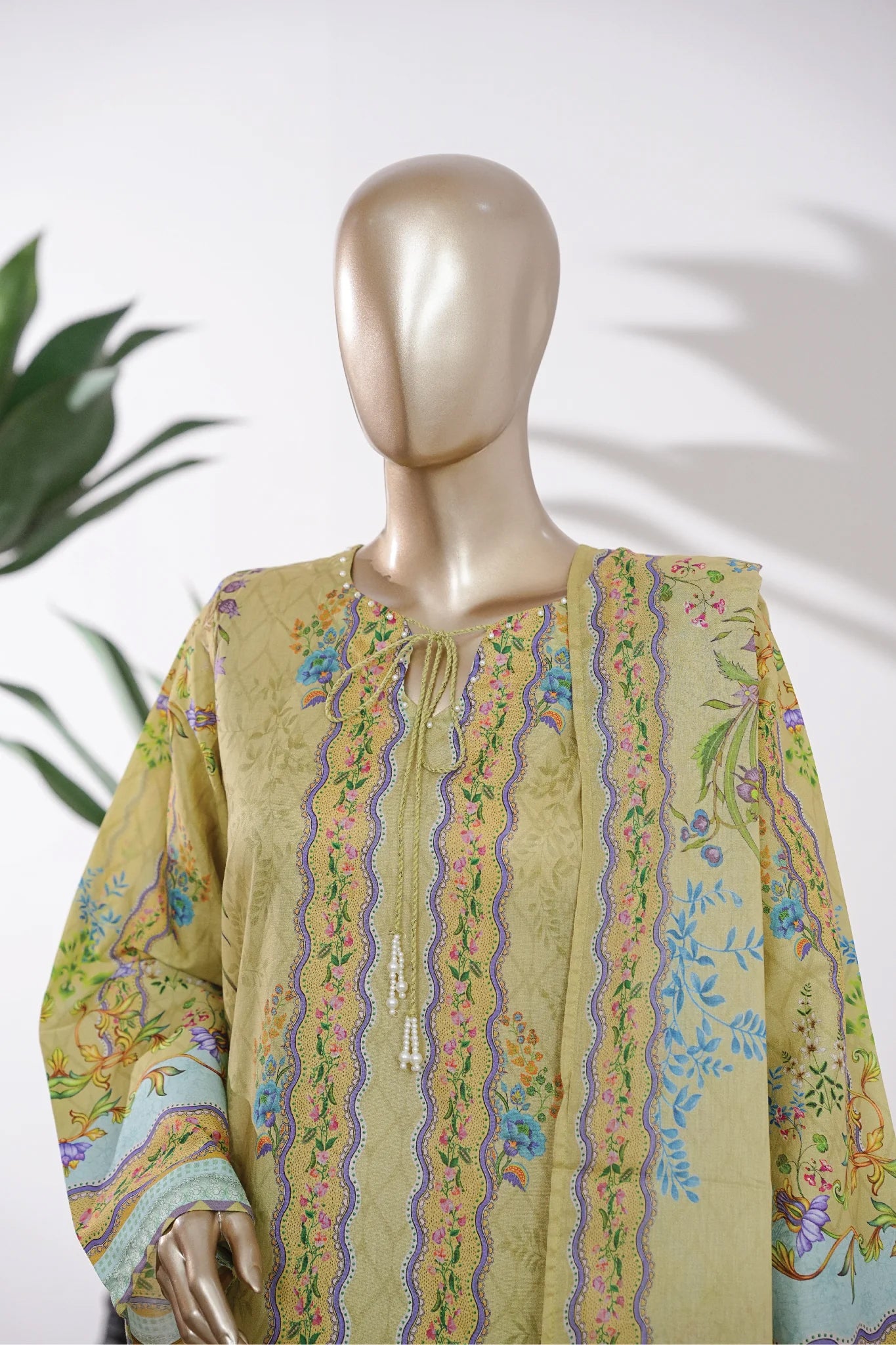 Bin Saeed Stitched Exclusive Printed Lawn Vol-07 Collection – 2026 (D-06)