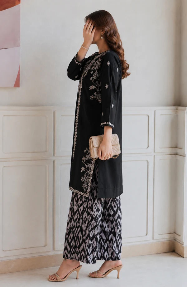 Afsana by Amna Khadija | Stitched 2pc Embroidered Lawn Collection - 2026 (D-05)