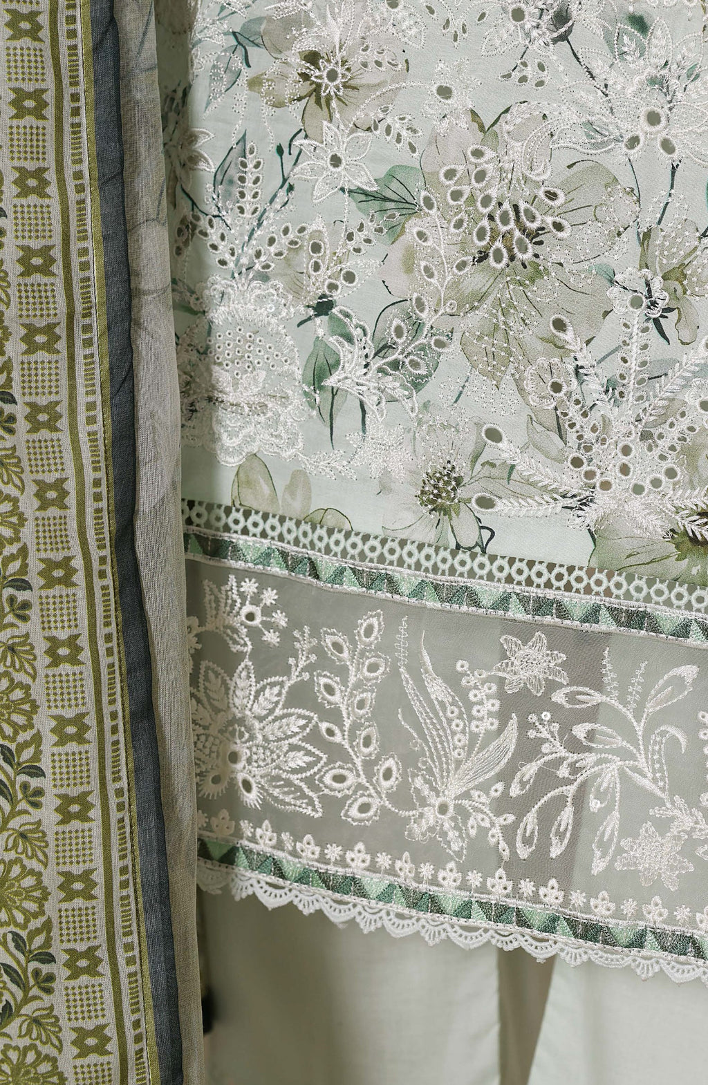 Amyrah by Sadabahar | Stitched Embroidered Festive Vol-I Collection - 2026 (D-06)