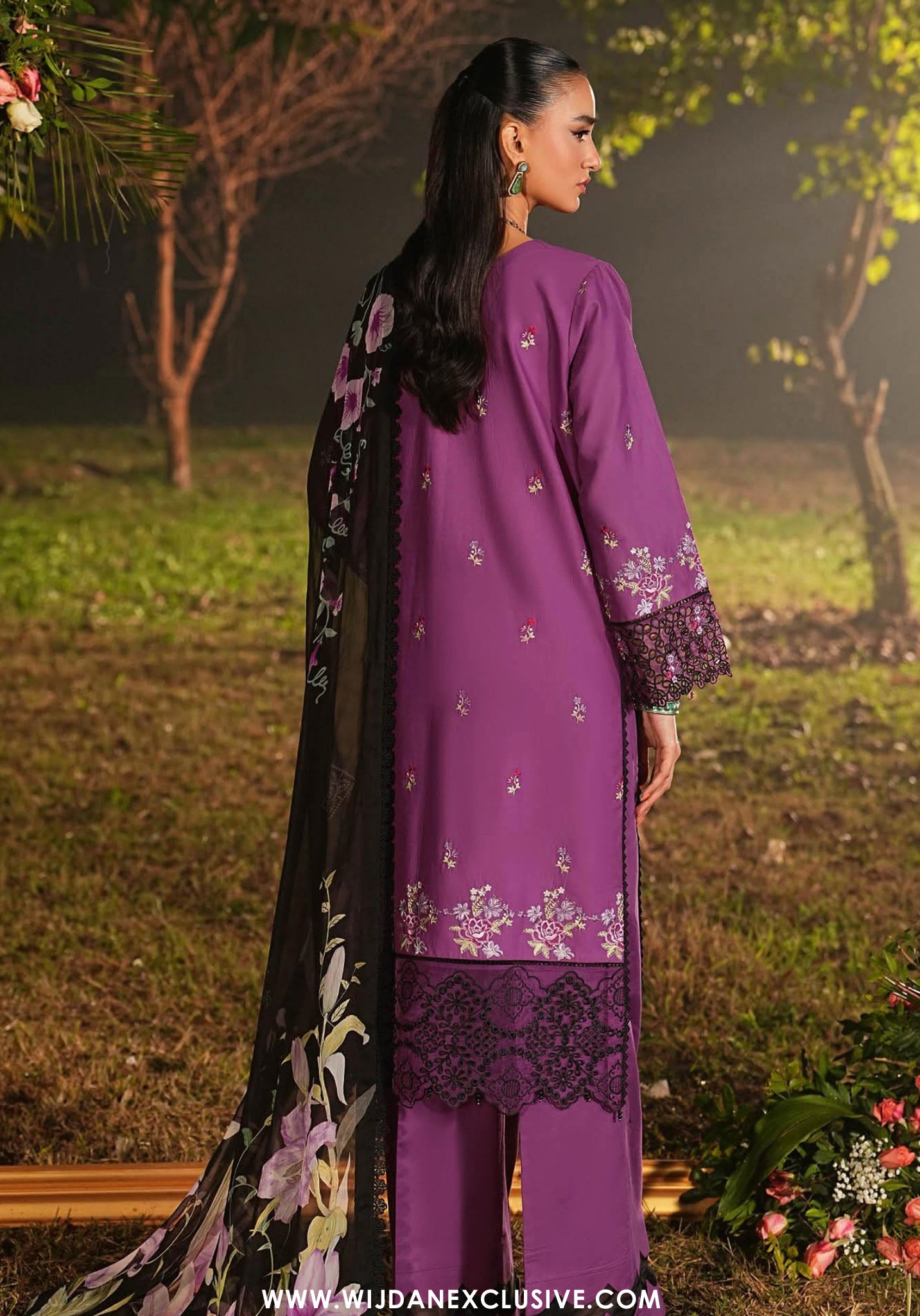 Ghazal by Ramsha | Unstitched Luxury Lawn Vol-06 Collection - 2026 (D-07)