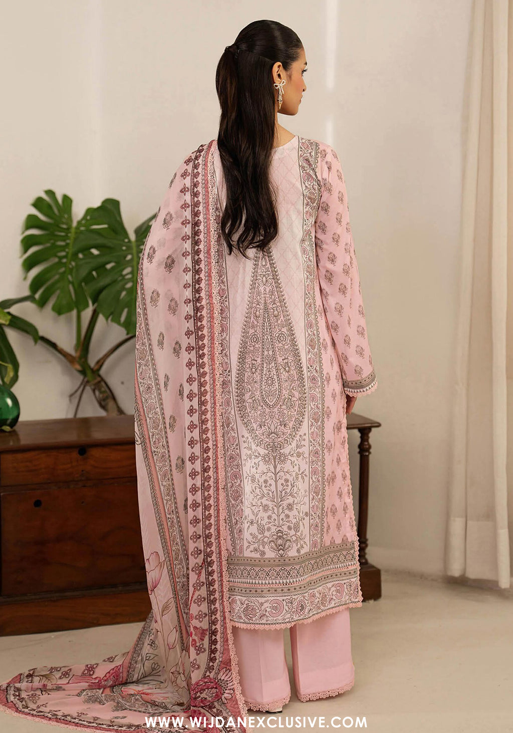 Mashaal by Ramsha | Unstitched Luxury Lawn Vol-16 Collection - 2026 (D-07)