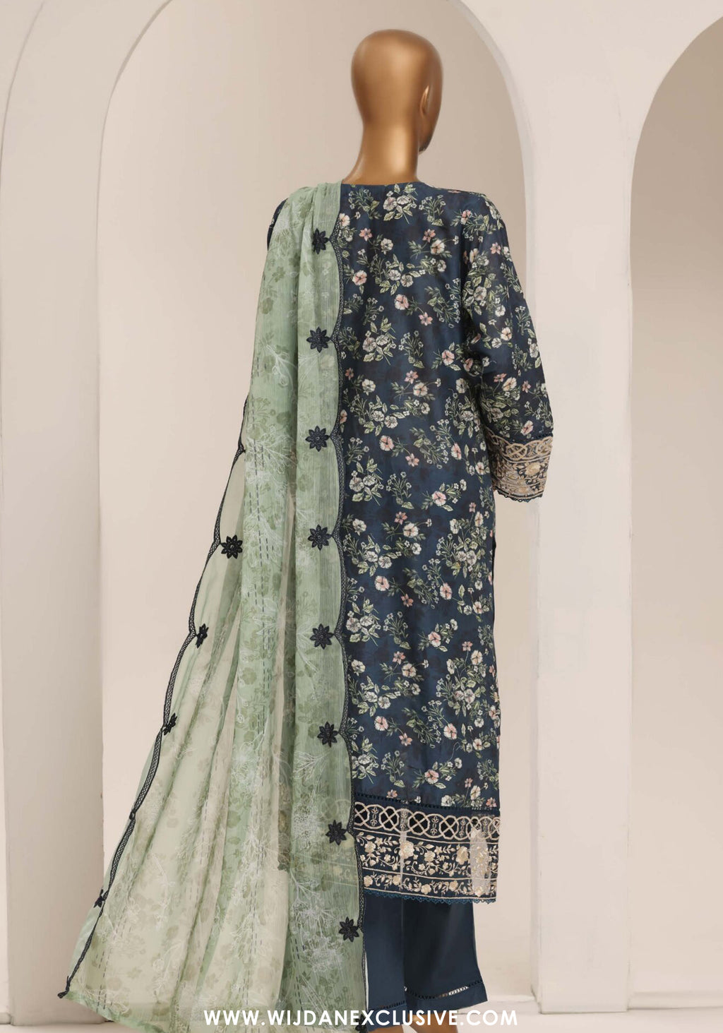 Signature by Sadabahar | Stitched Embroidered Festive Collection - 2026 (D-07)