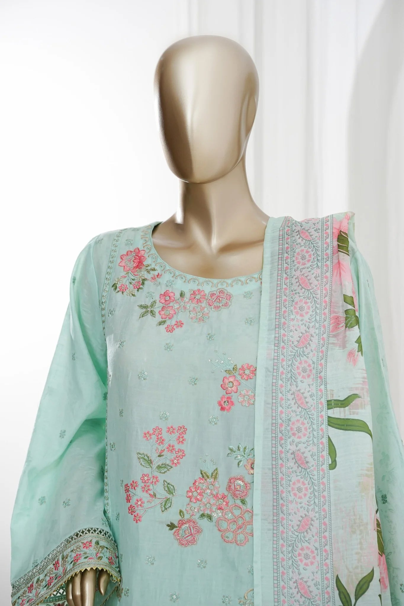 Bin Saeed Stitched 3pc Luxury Embroidered Jacquard Collection - 2026 (D-07)