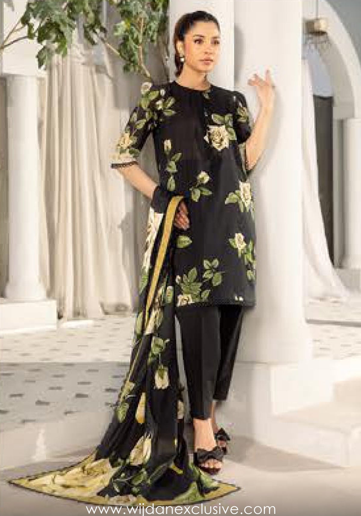 Elaheh Un-Stitched Printed Lawn'25 by M.Basics D-07