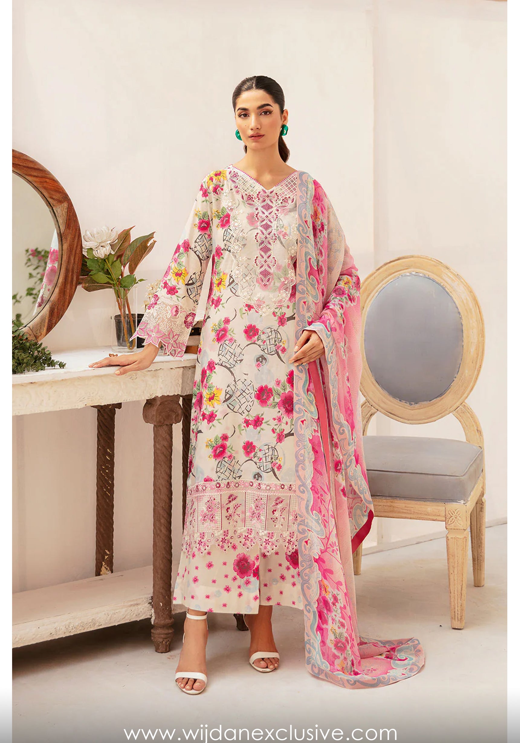 Rangrez Luxury Lawn Collection Vol-07 by Ramsha N-707