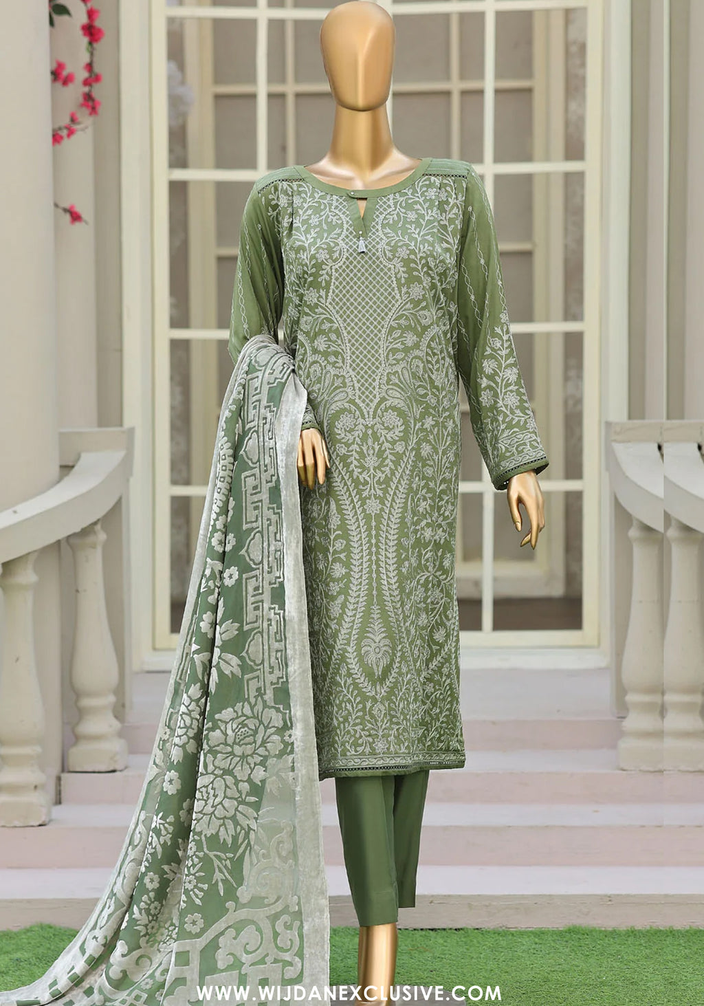 Royel Needleuork by HZ Textile | Unstitched Velevet Embroidered Collection'26 (D-07)