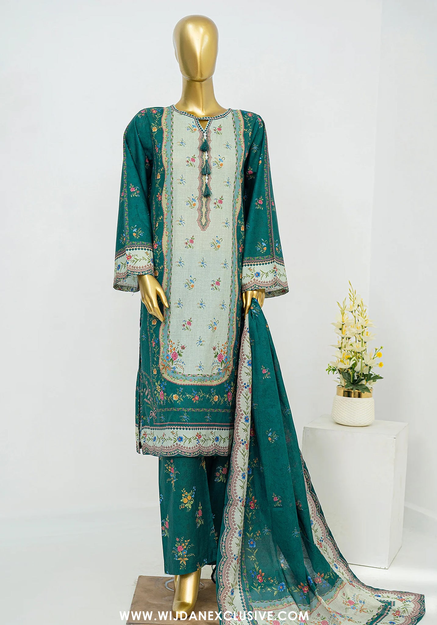 Bin Saeed Stitched Exclusive Printed Lawn Vol-08 Collection – 2026 (D-07)