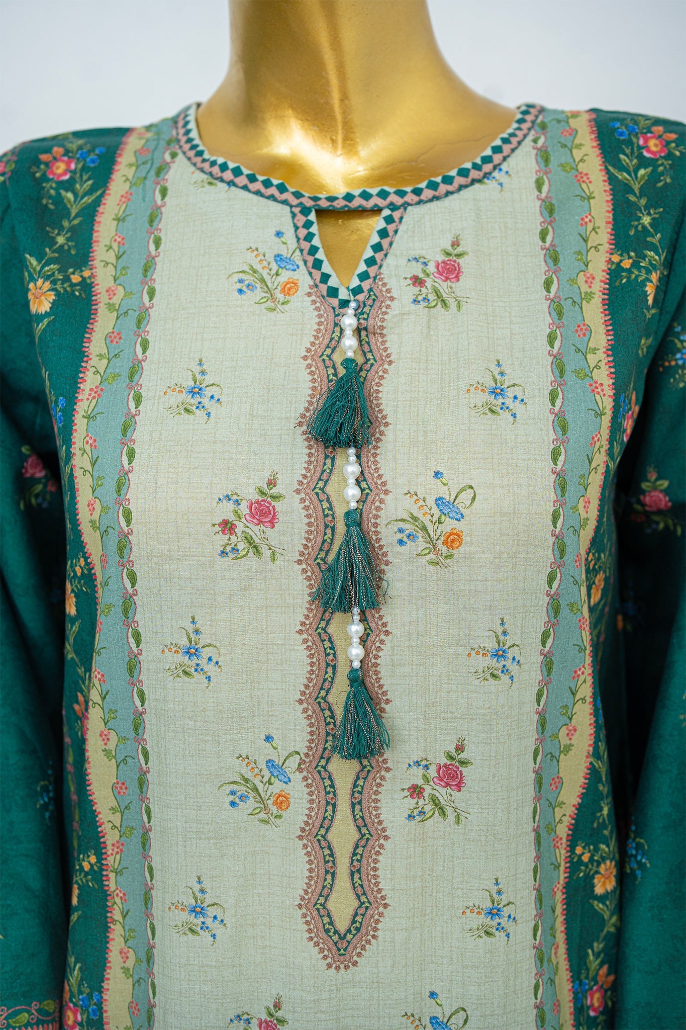 Bin Saeed Stitched Exclusive Printed Lawn Vol-08 Collection – 2026 (D-07)