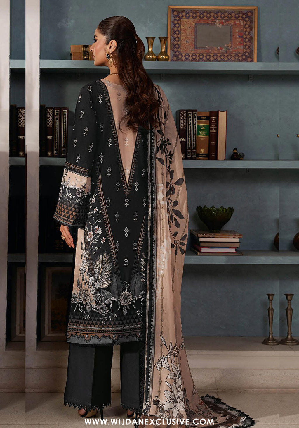 Mashaal by Ramsha | Unstitched Luxury Lawn Vol-16 Collection - 2026 (D-08)