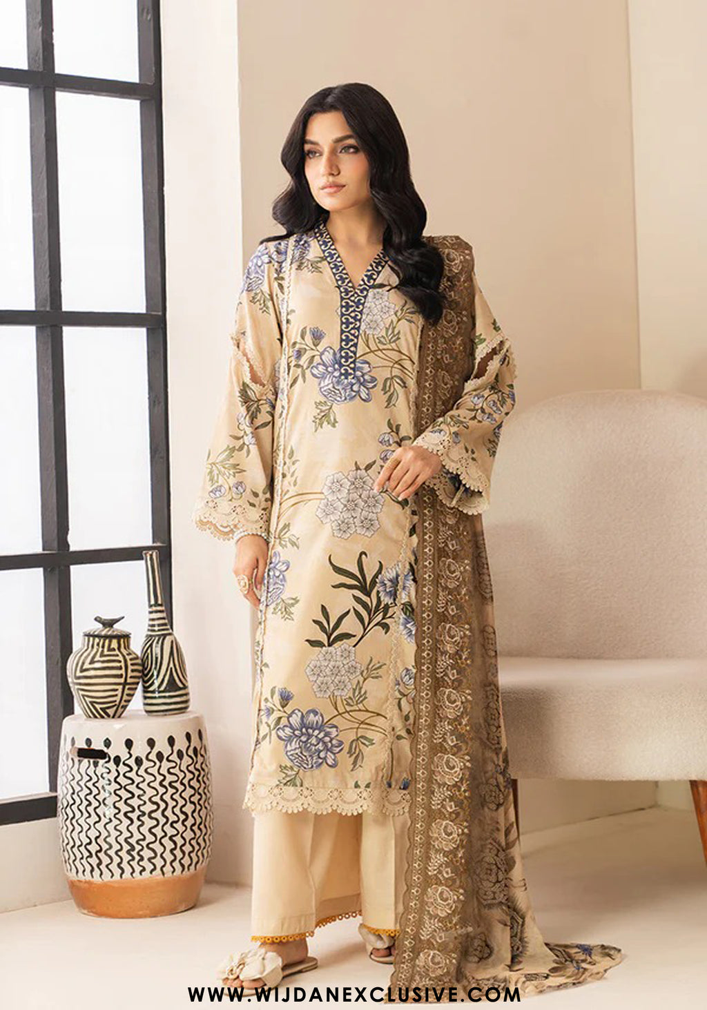 Ehaab Unstitched Printed Lawn Collection D-427