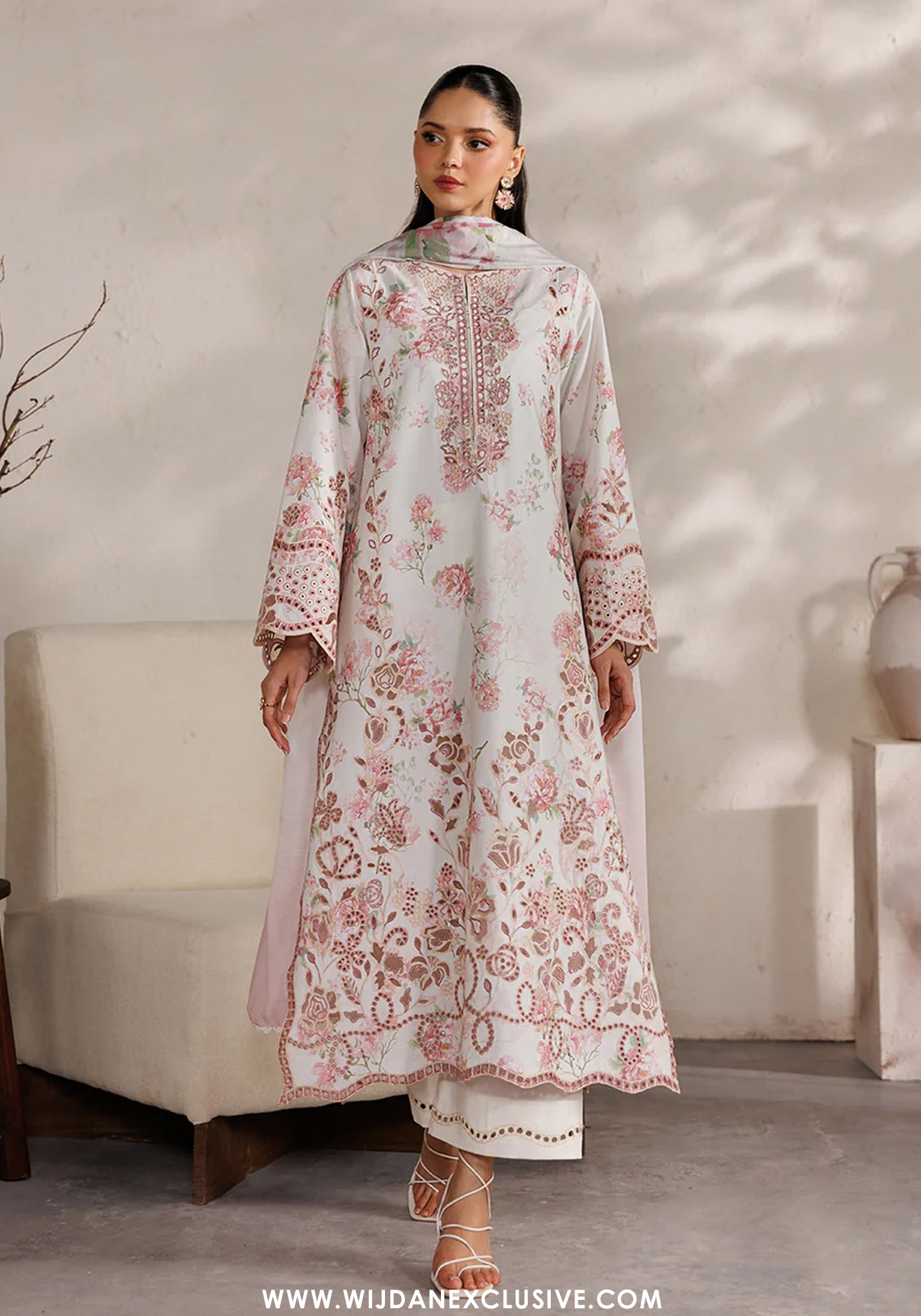Iznik Unstitched Embroidered Festive Lawn Collection - 2026 (IBE-04)