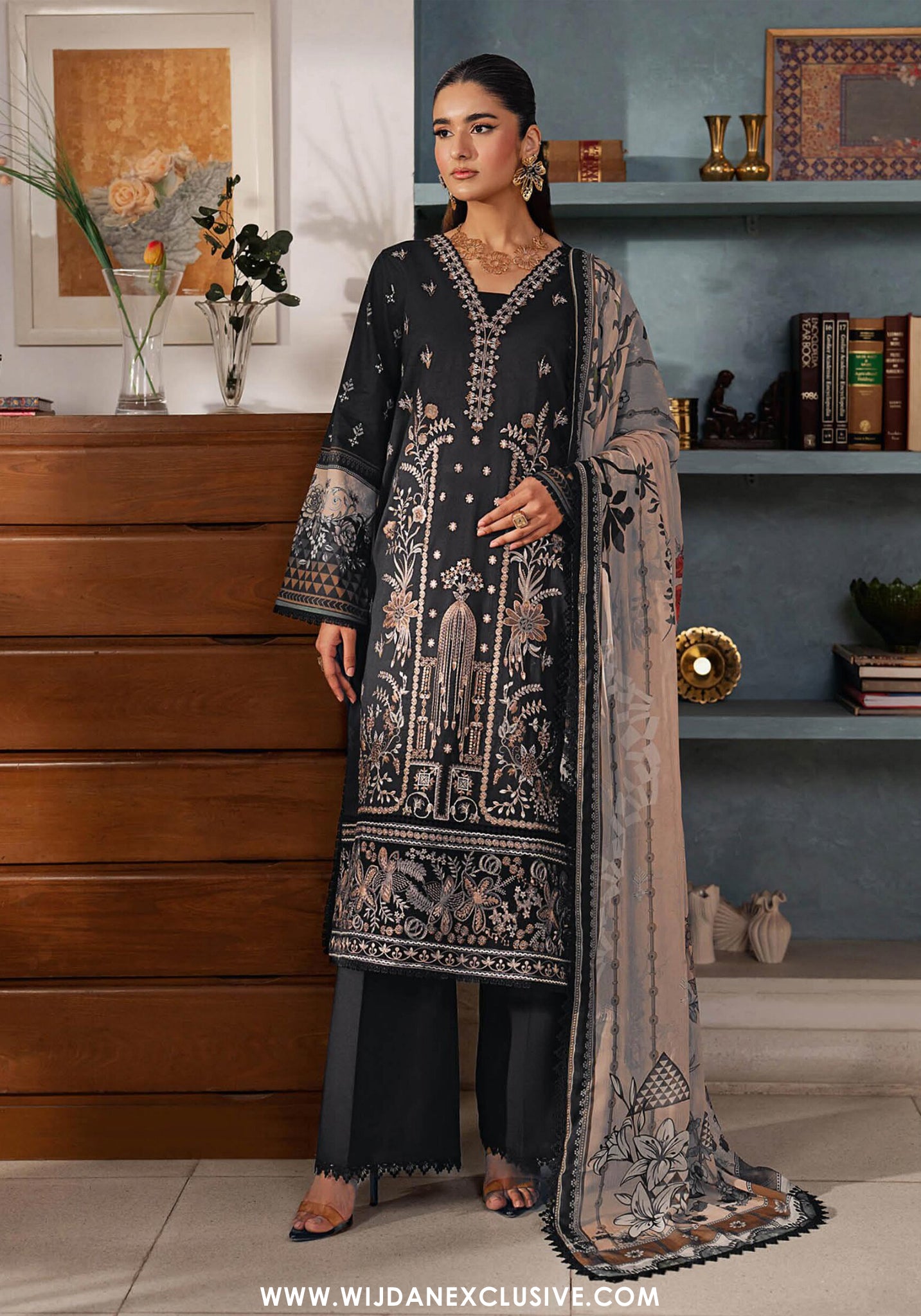 Mashaal by Ramsha | Unstitched Luxury Lawn Vol-16 Collection - 2026 (D-08)