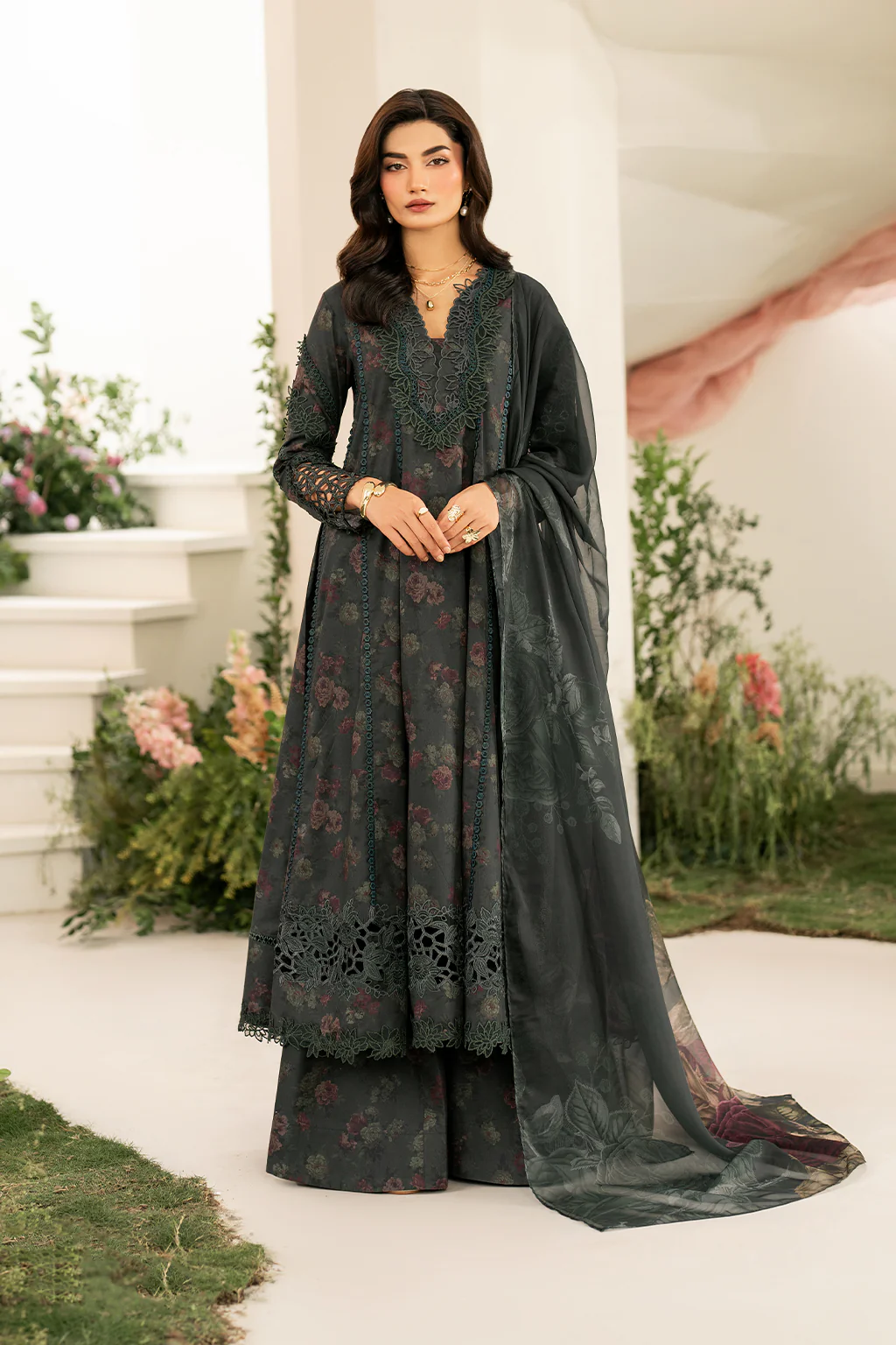 Iznik Festive Edition'25 IFE-08