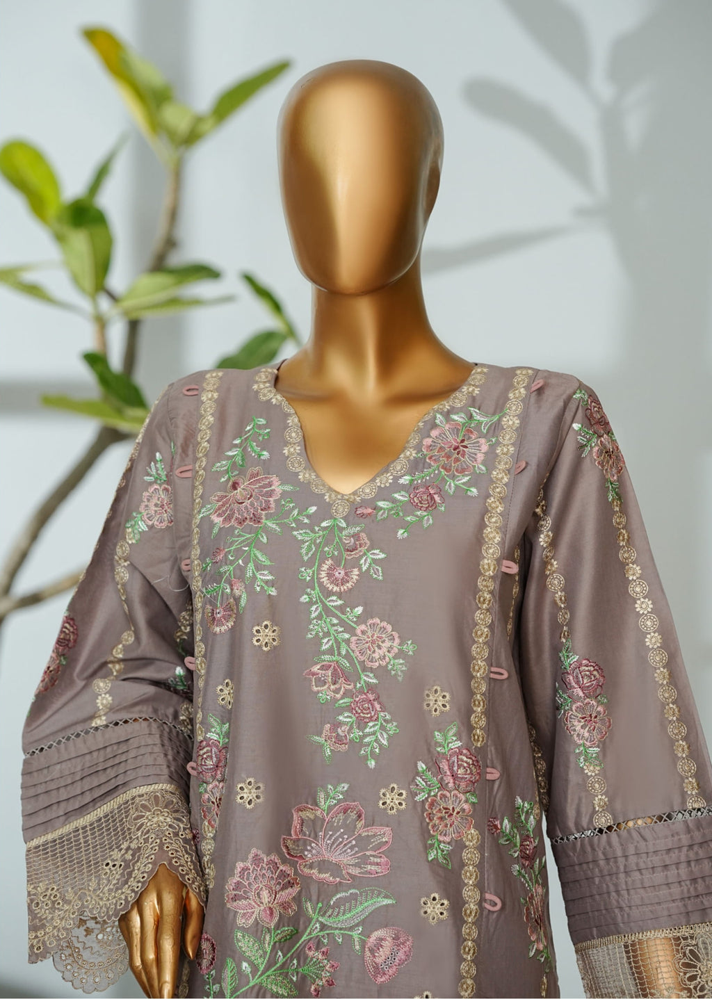 Bin Saeed Stitched Luxury Embroidered 3PC Collection - 2026 BSLE26-009