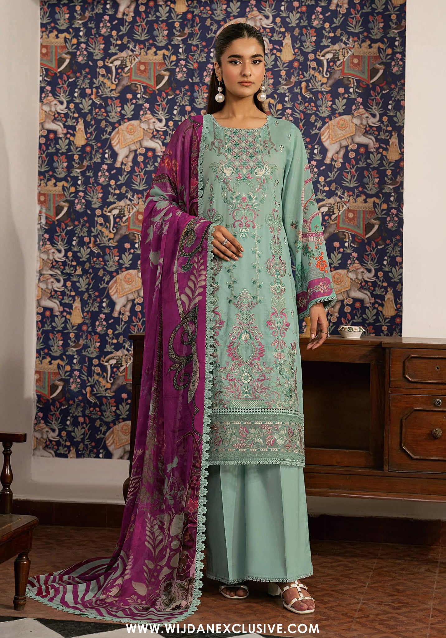 Mashaal by Ramsha | Unstitched Luxury Lawn Vol-16 Collection - 2026 (D-09)