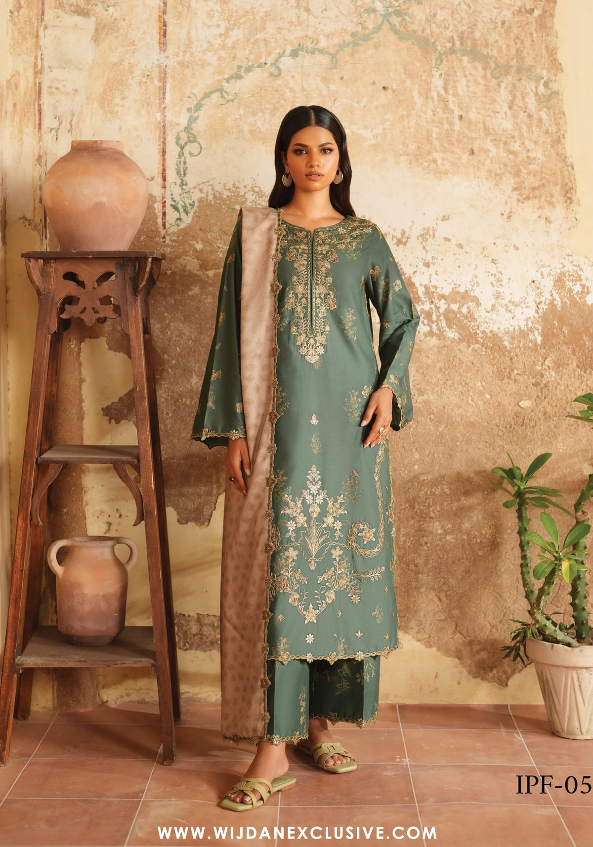 Iznik Unstitched Pre-Fall Winter Collection - 2025 IPF-05