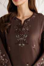 Iznik unstitched Embroidered Exclusive Lawn  Collection - 2026 (UE-686)