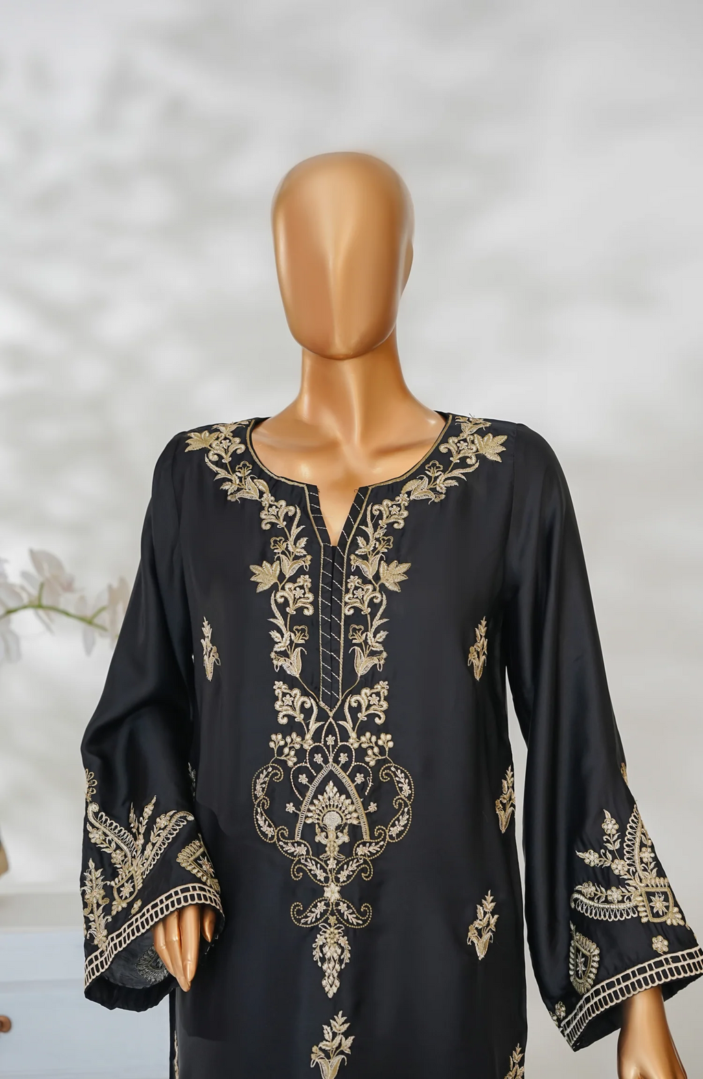 Mohar by Amna Khadija | Stitched Shamooz Silk 2PC Collection - 2026 (BLACK)
