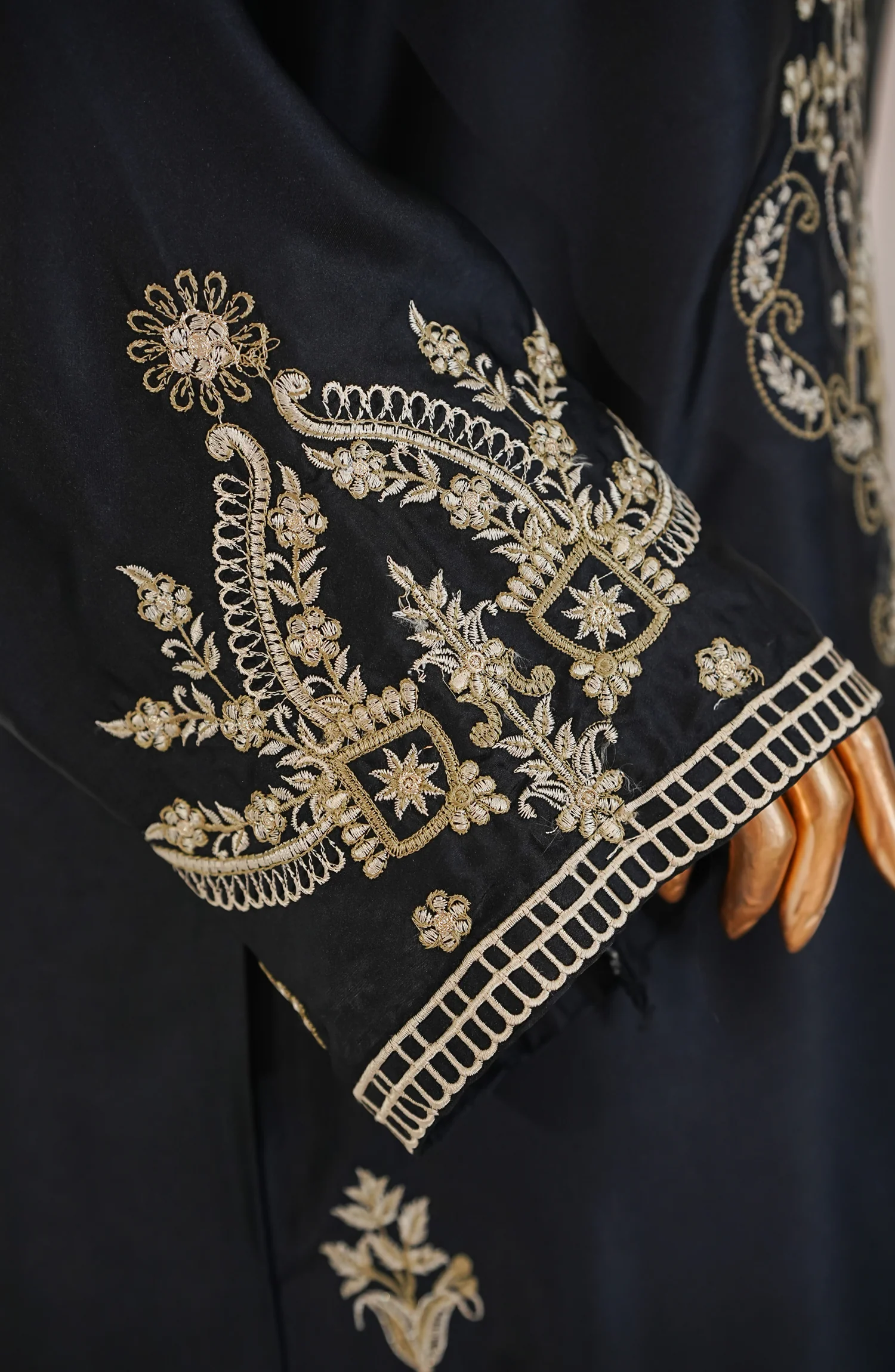 Mohar by Amna Khadija | Stitched Shamooz Silk 2PC Collection - 2026 (BLACK)